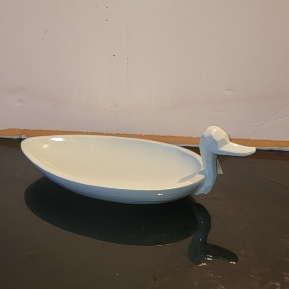 BEAUTIFUL VINTAGE BLUE SWAN PLATTER/ CENTER PIECE HEAVY SOAPSTONE 15 1/2 LONG - Picture 3 of 12